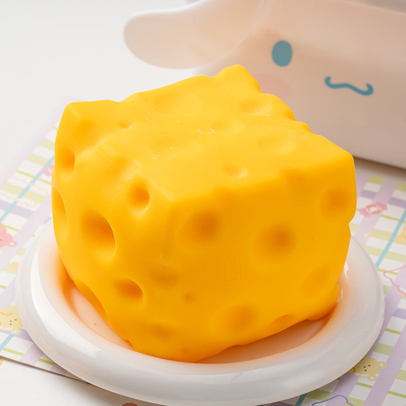 Hot Fruit Stress Ball Crunchy  - Party Games Spy 评论和价格