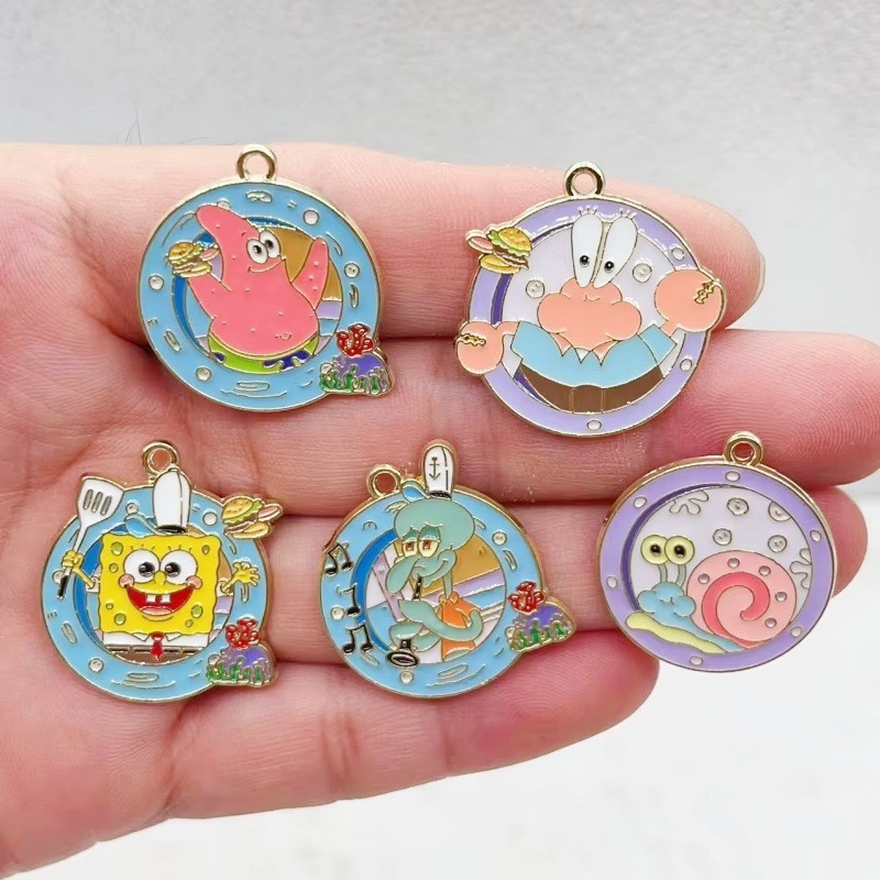 10pcs cartoon anime alloy oil  - Party Games Spy 评论和价格
